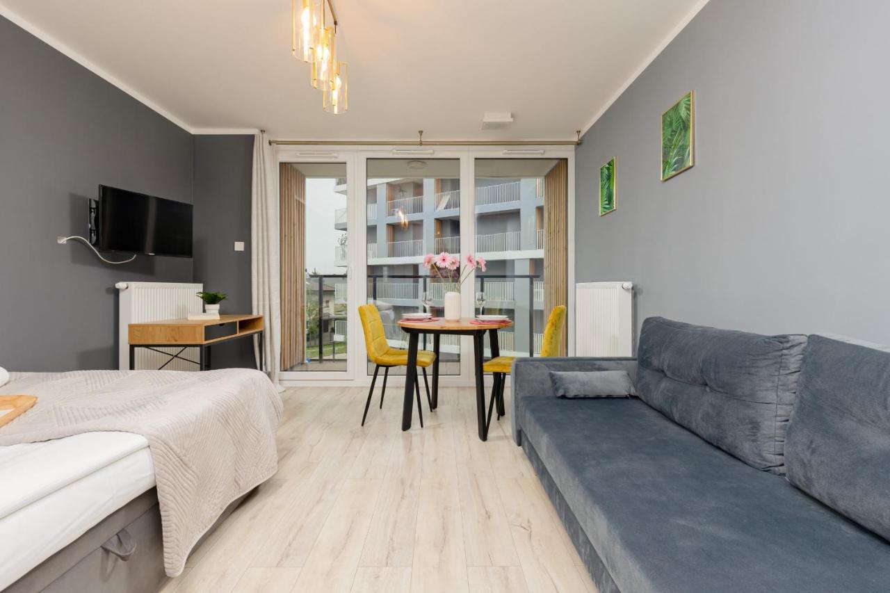 Studio With Balcony Warsaw Kokoryczki By Noclegi Renters エクステリア 写真