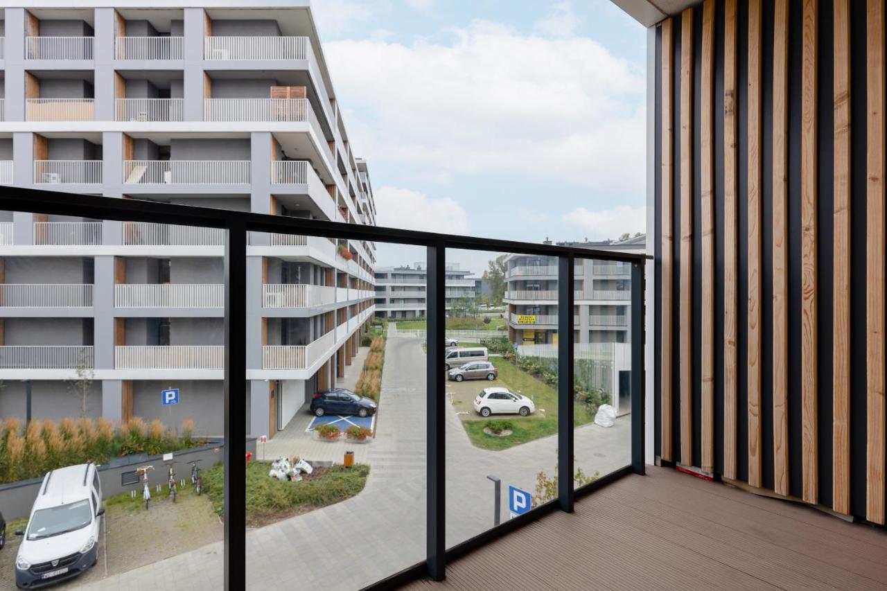 Studio With Balcony Warsaw Kokoryczki By Noclegi Renters エクステリア 写真